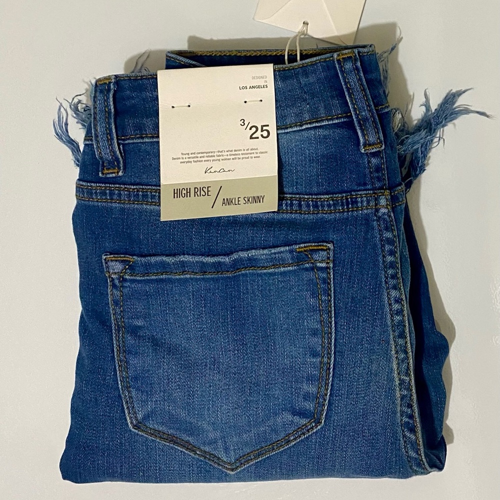 2/$40 NWT KanCan HighRise Skinny